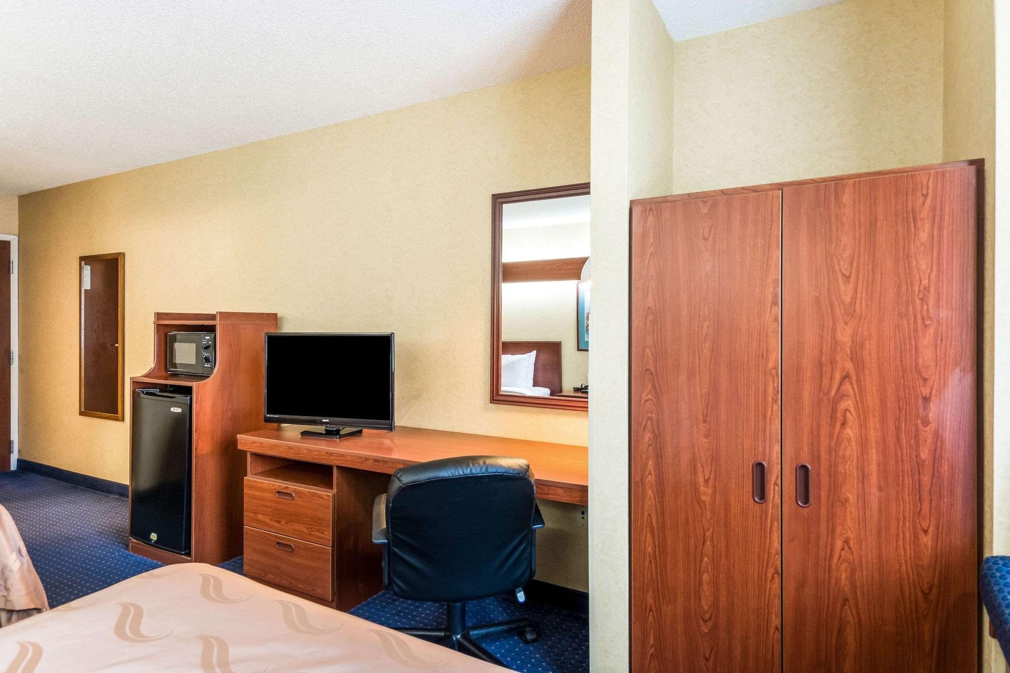 Quality Inn Chester - South Richmond Kültér fotó