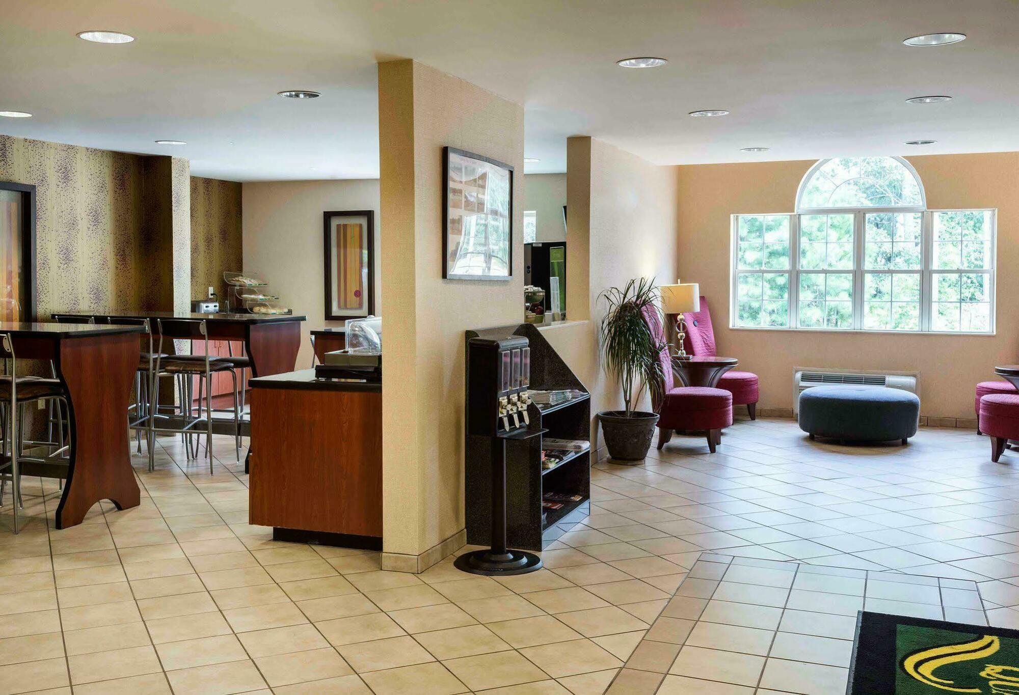 Quality Inn Chester - South Richmond Kültér fotó