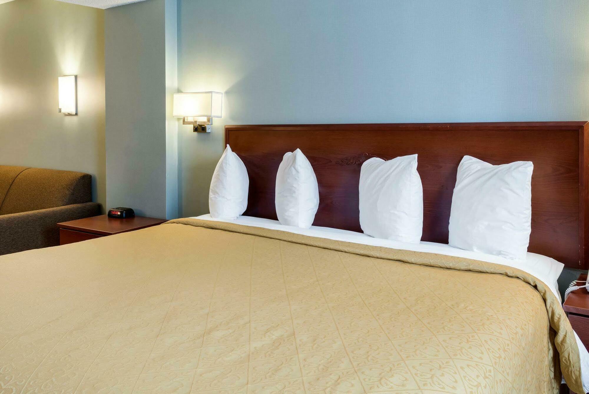 Quality Inn Chester - South Richmond Kültér fotó