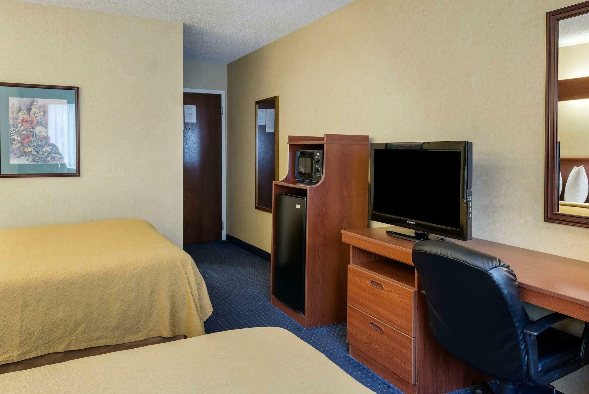 Quality Inn Chester - South Richmond Kültér fotó
