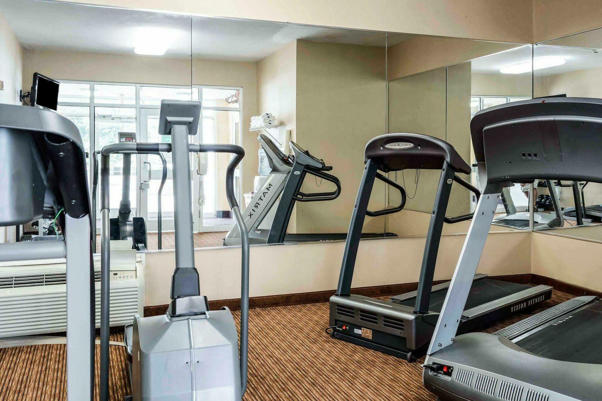 Quality Inn Chester - South Richmond Kültér fotó