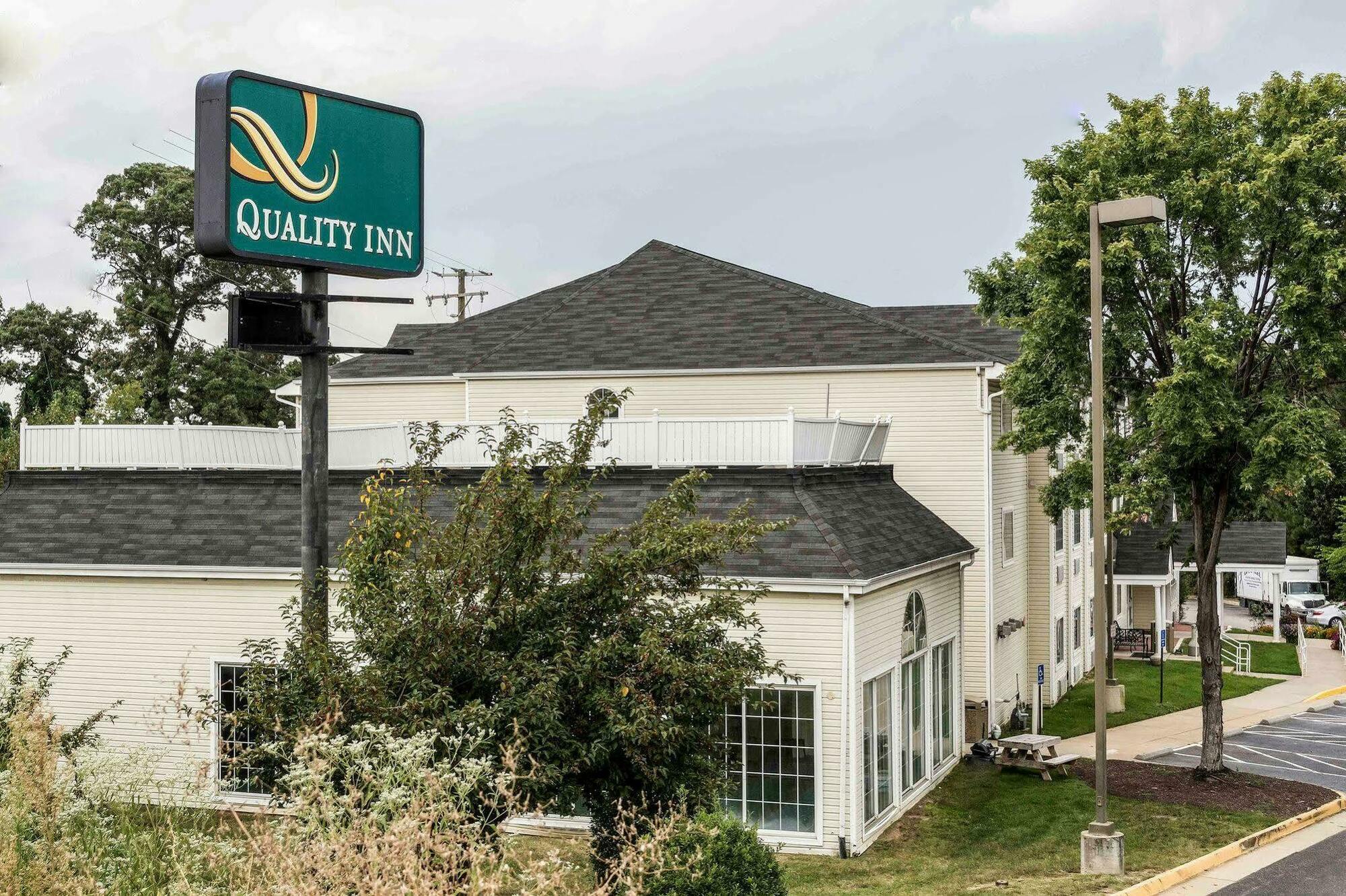 Quality Inn Chester - South Richmond Kültér fotó